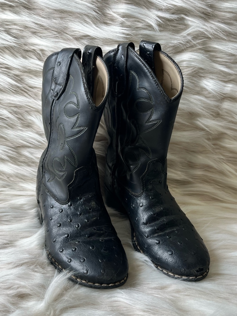 Old West Cowboy Boots Boys' 12.5D Round toe Ostrich Print